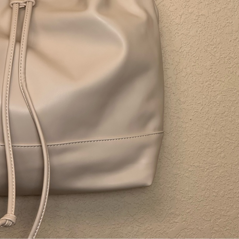 The Drop Women's Nyjah Chain Strap Tote, Ivory, NWT - Picture 7 of 16